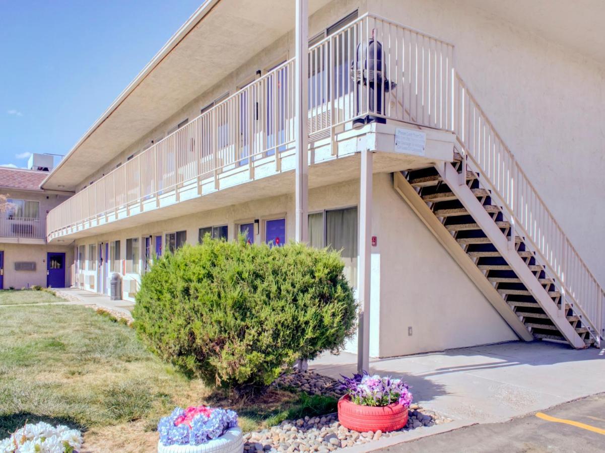 Travelodge By Wyndham Miles City Exterior photo